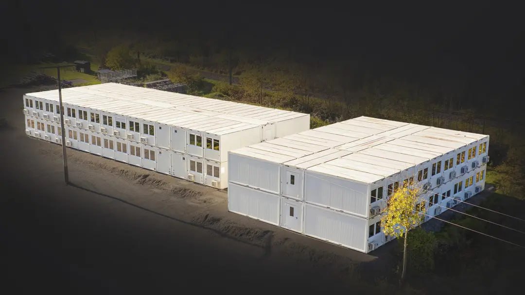 Szturm mieszkańców – Kerpen buduje „gigantyczny dom dla uchodźców”