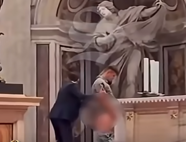 Petersdom-mann-uriniert