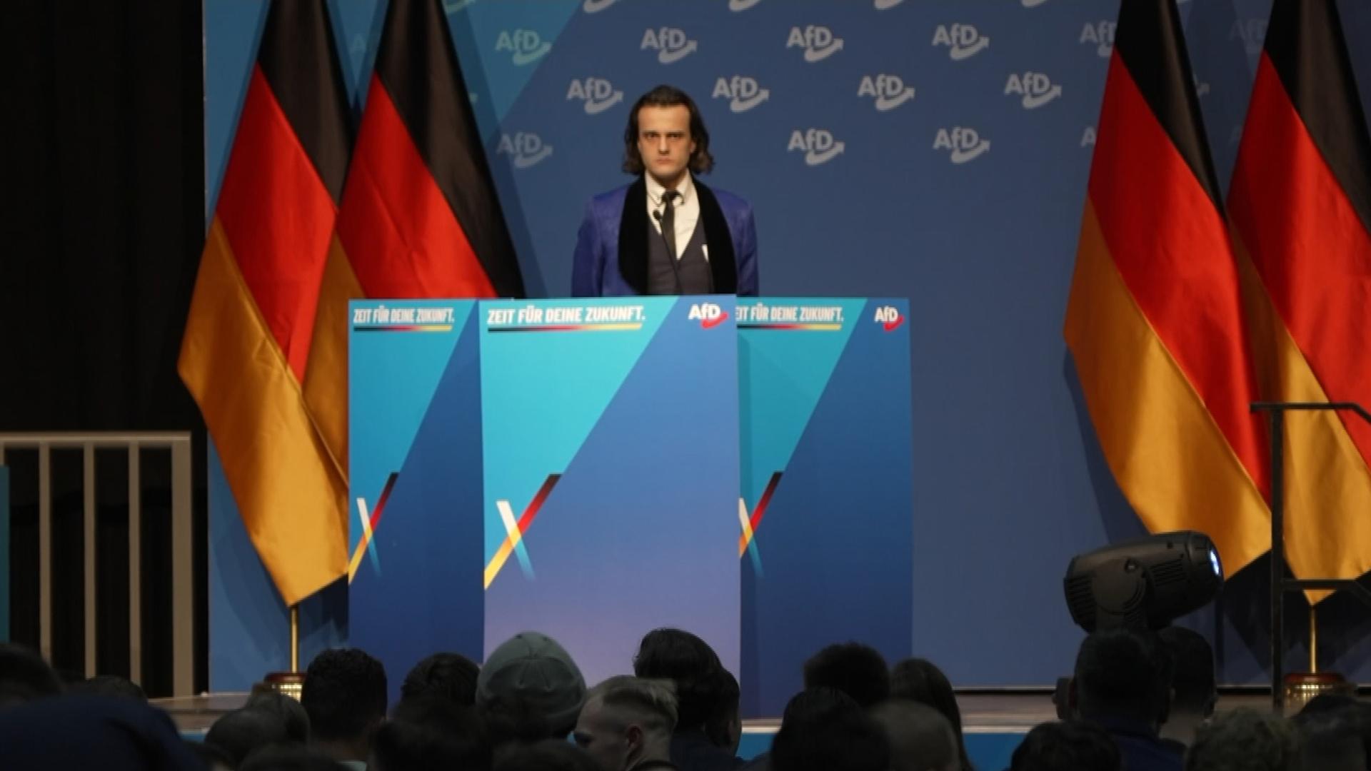 „Verfassungsschutz“ wprowadza kreta na kongres założycielski młodzieżówki AfD – zaplanowana „fałszywa flaga”?