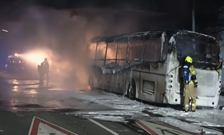 Sylwester 2026: Zamieszki i medialne przyzwyczajenie do barbarzyństwa