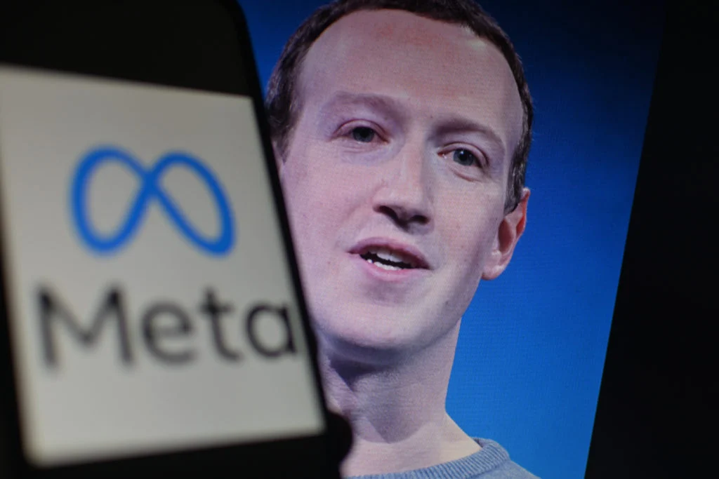 Fala zwolnień napędzana przez AI w Meta Zuckerberga