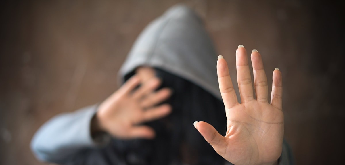 Co najmniej 250 000 brytyjskich dziewcząt padło ofiarą muzułmańskich band gwałcicieli.