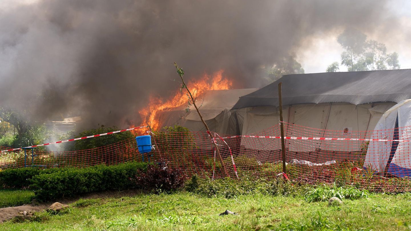 Kongo – Ludność „lekceważy” przepisy WHO dotyczące Eboli