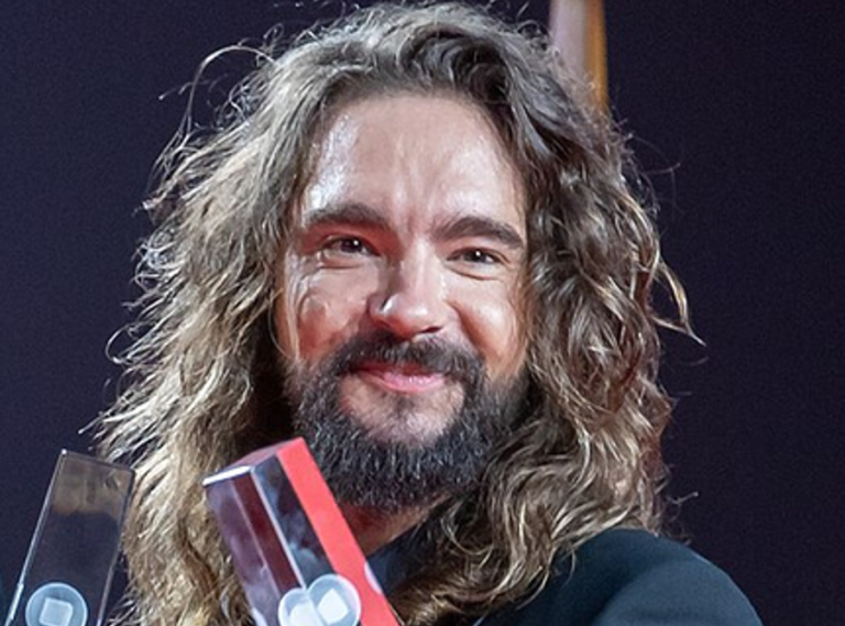 Tom Kaulitz pokazuje „postawę“ w hollywoodzkiej luksusowej willi z powodu AfD